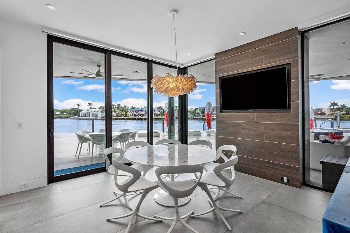 Contemporary-Intracoastal-Home-for-Sale-in-Boca-Raton-at-11250000-16