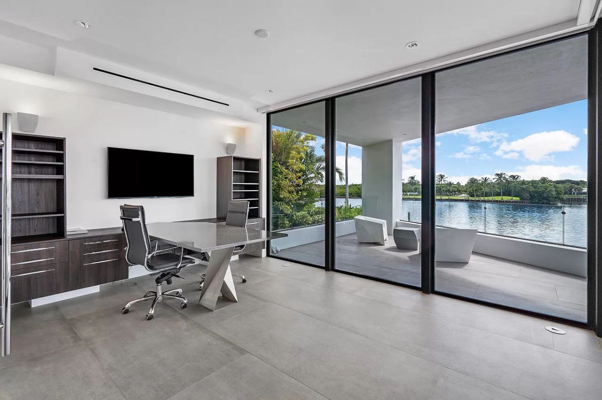 Contemporary-Intracoastal-Home-for-Sale-in-Boca-Raton-at-11250000-19