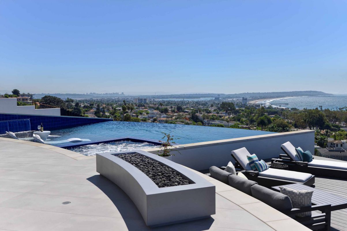 Dazzling-San-Diego-Modern-House-in-La-Jolla-for-Sale-10