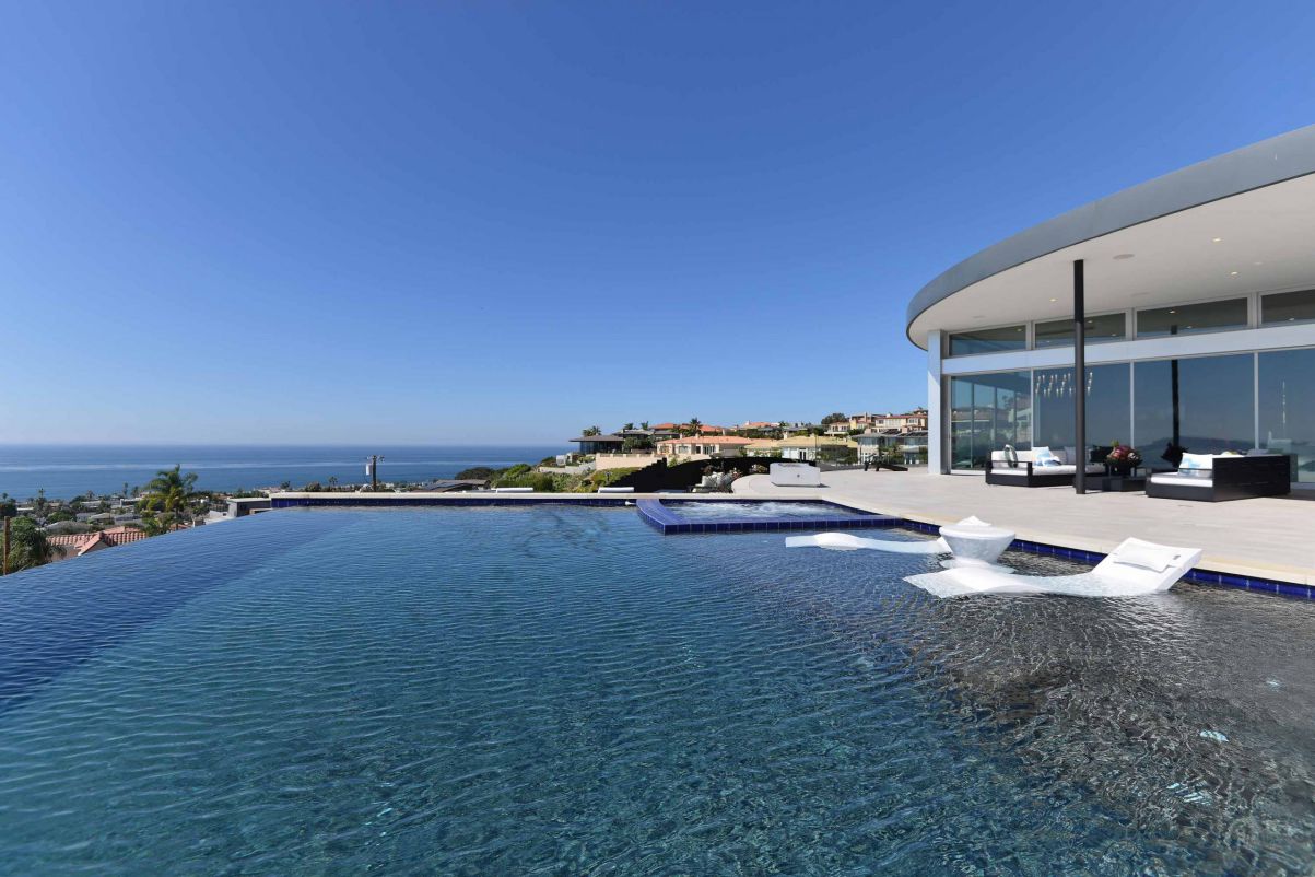 Dazzling-San-Diego-Modern-House-in-La-Jolla-for-Sale-14