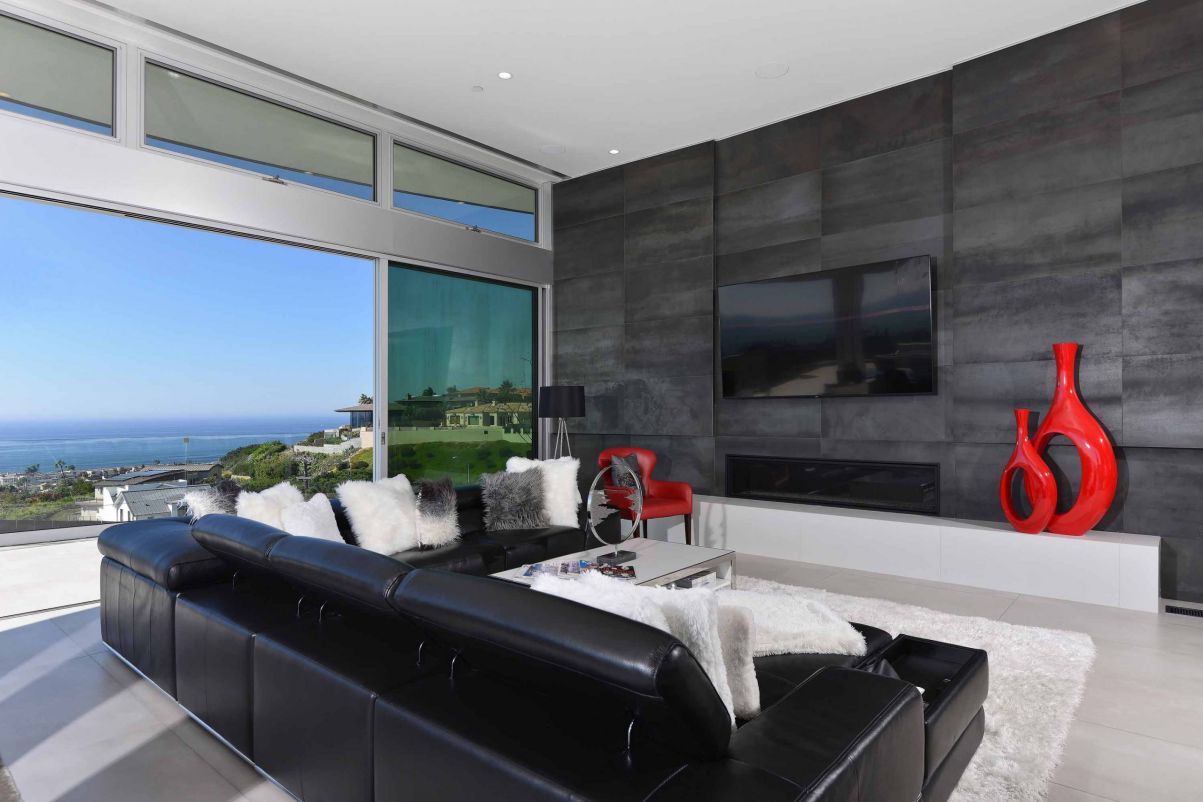 Dazzling-San-Diego-Modern-House-in-La-Jolla-for-Sale-21