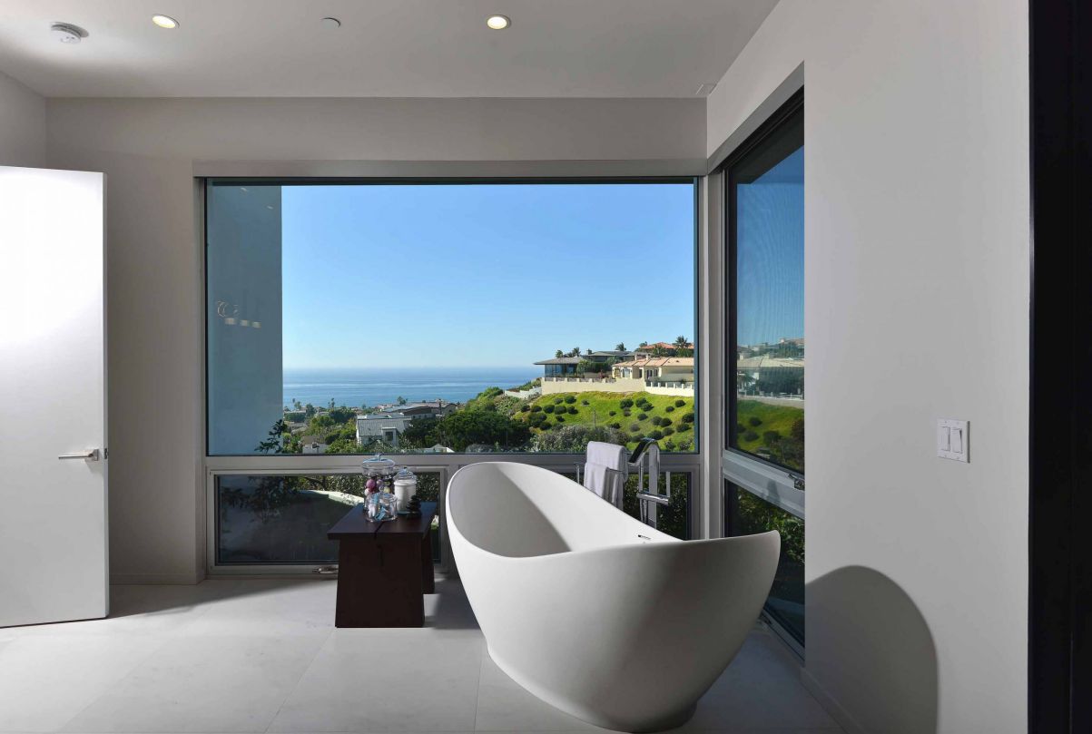 Dazzling-San-Diego-Modern-House-in-La-Jolla-for-Sale-29