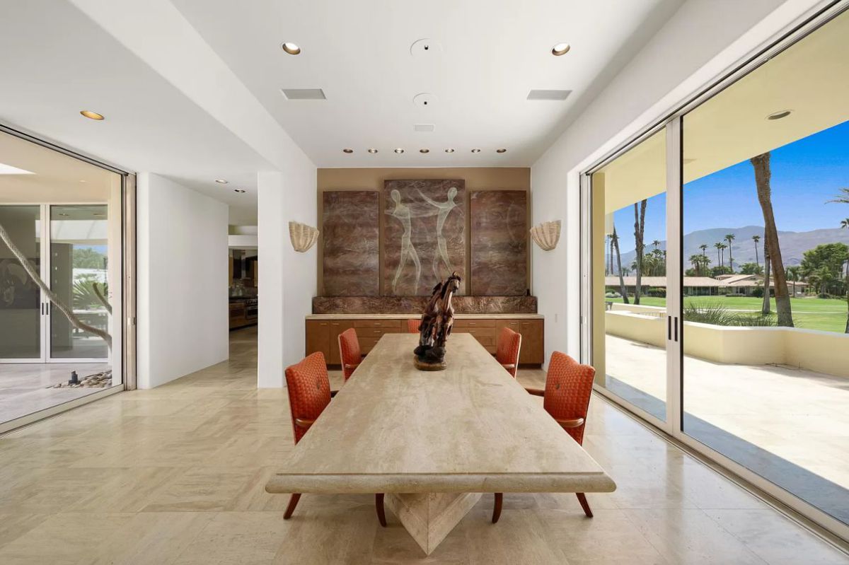 Dramatic-Coachella-Home-for-Sale-in-La-Quinta-13