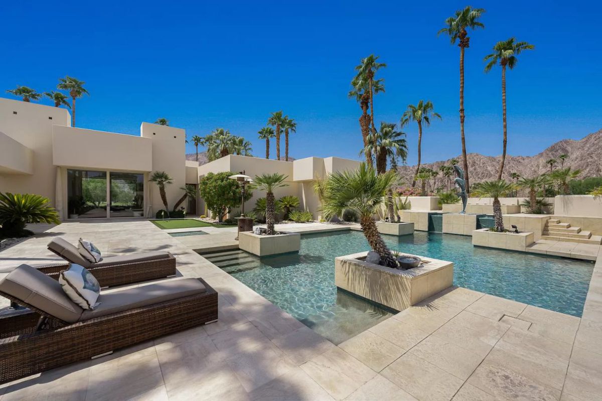 Dramatic-Coachella-Home-for-Sale-in-La-Quinta-4