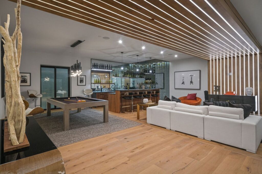 Exceptional Contemporary Home for Sale in Sherman Oaks