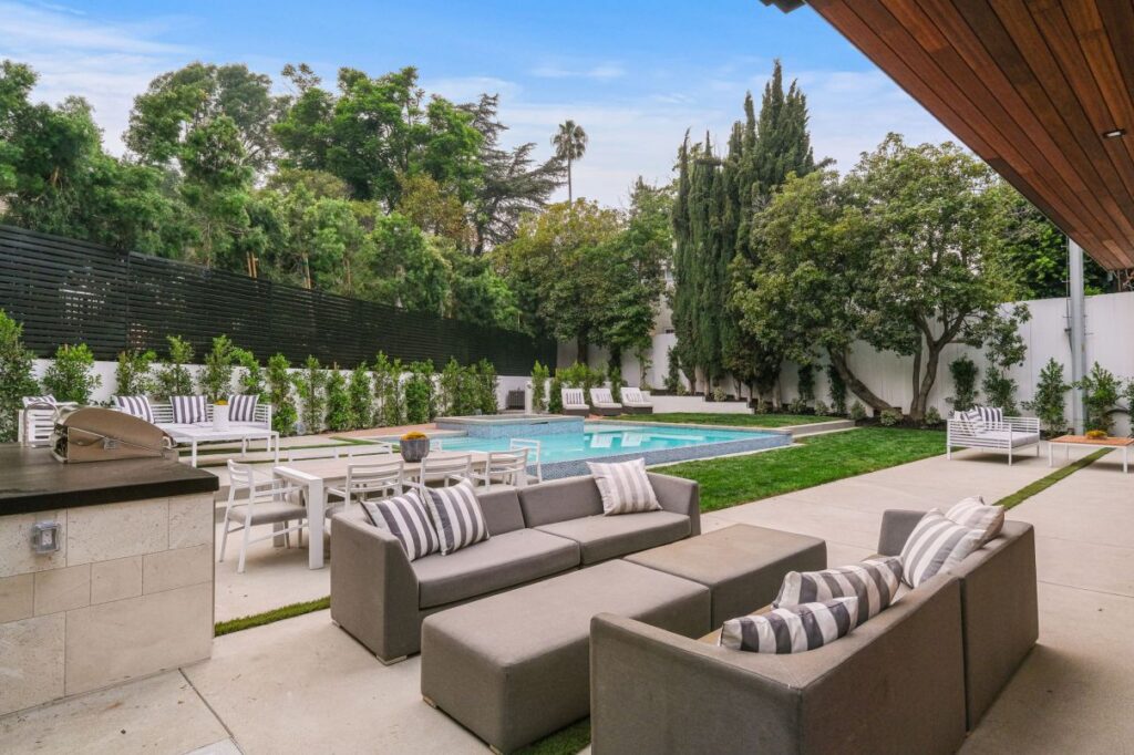 Exceptional Contemporary Home for Sale in Sherman Oaks