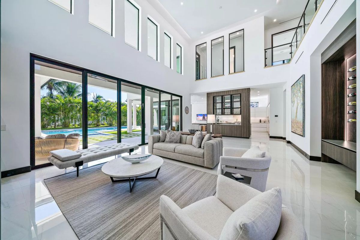 Fully-Automated-Smart-Modern-Home-in-Boca-Raton-for-Sale-12