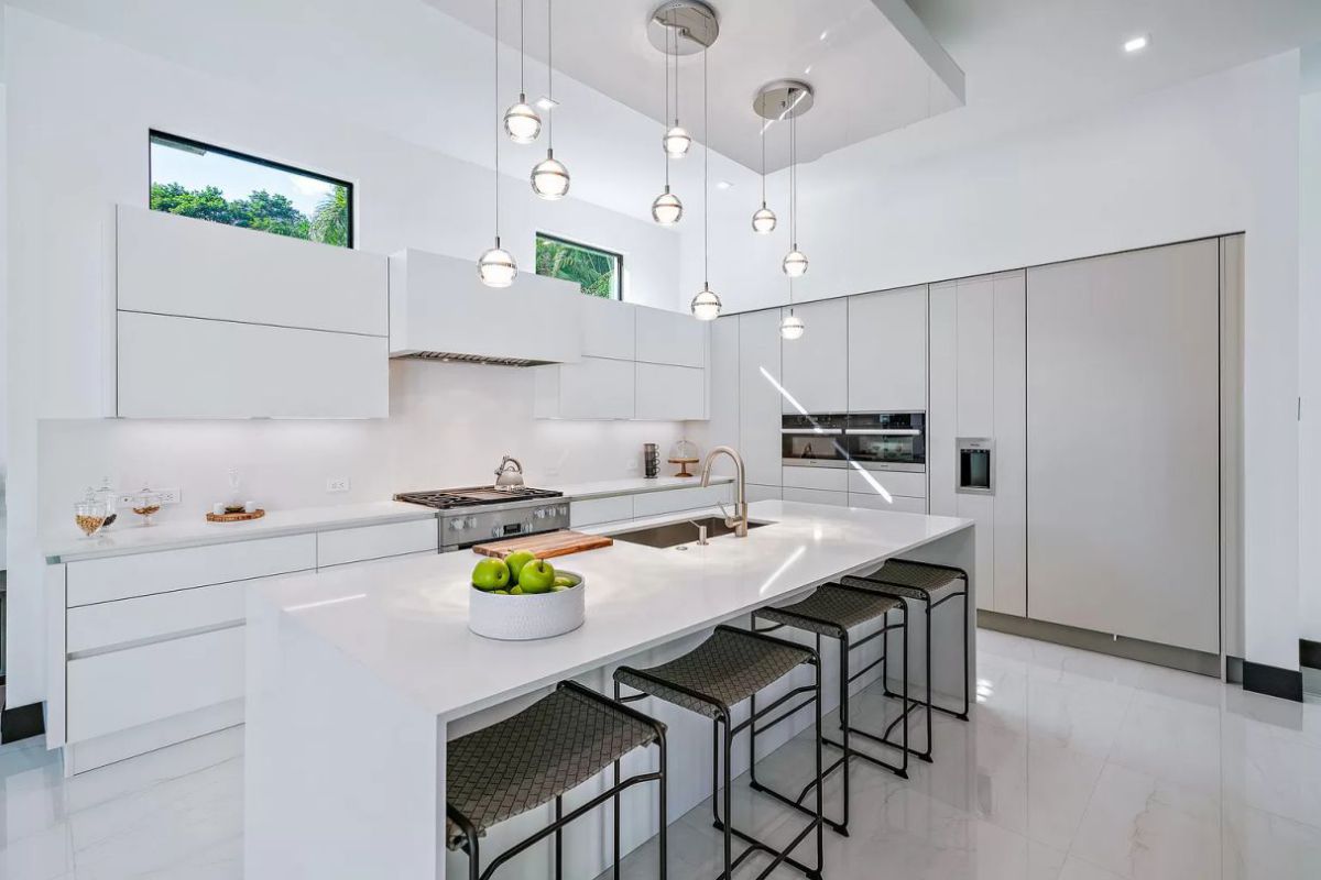 Fully-Automated-Smart-Modern-Home-in-Boca-Raton-for-Sale-14