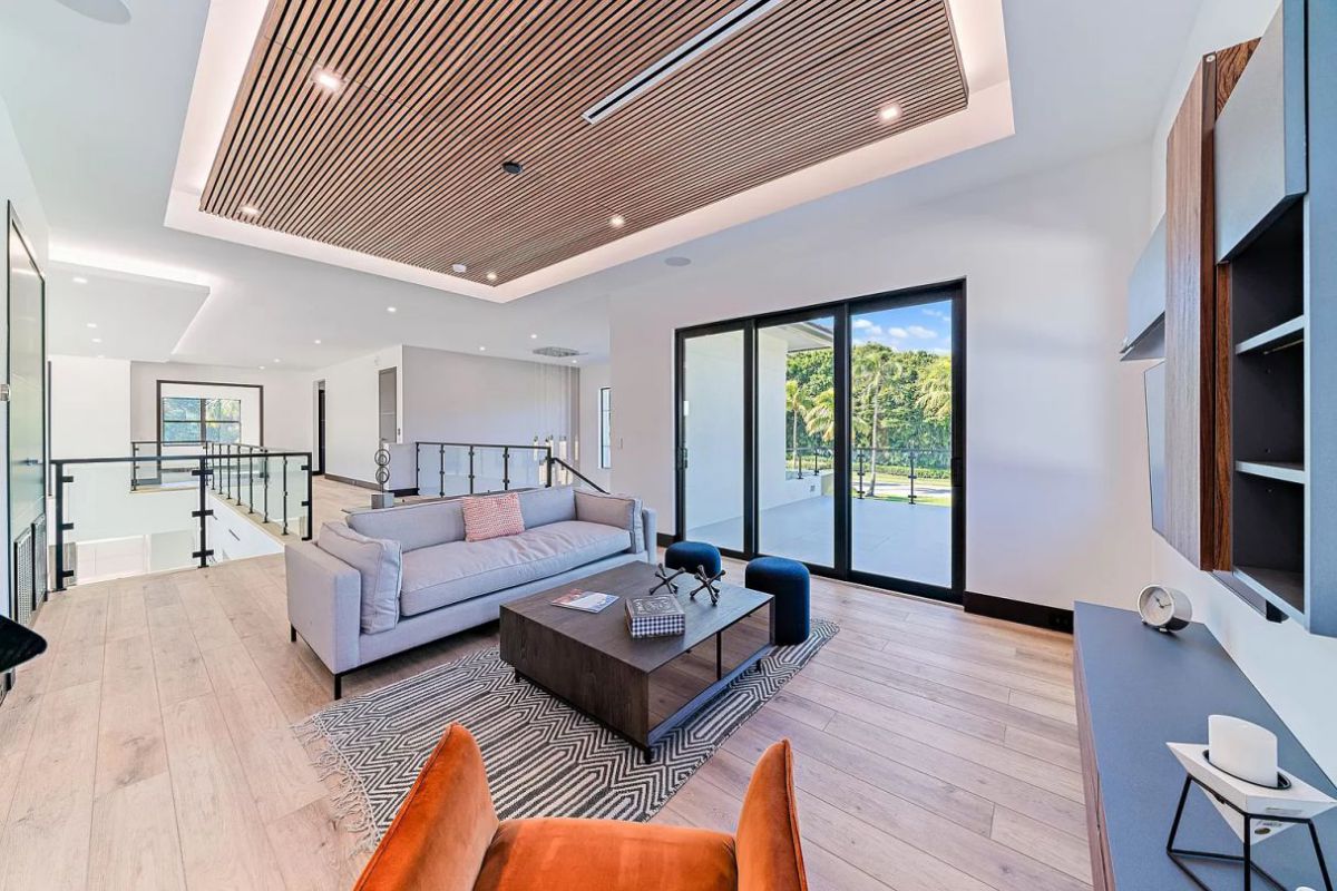 Fully-Automated-Smart-Modern-Home-in-Boca-Raton-for-Sale-3