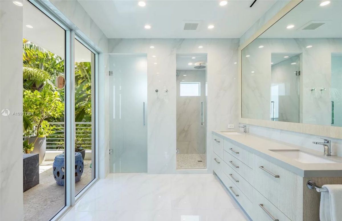 Gorgeous-New-Construction-House-in-Miami-for-Sale-at-3650000-6