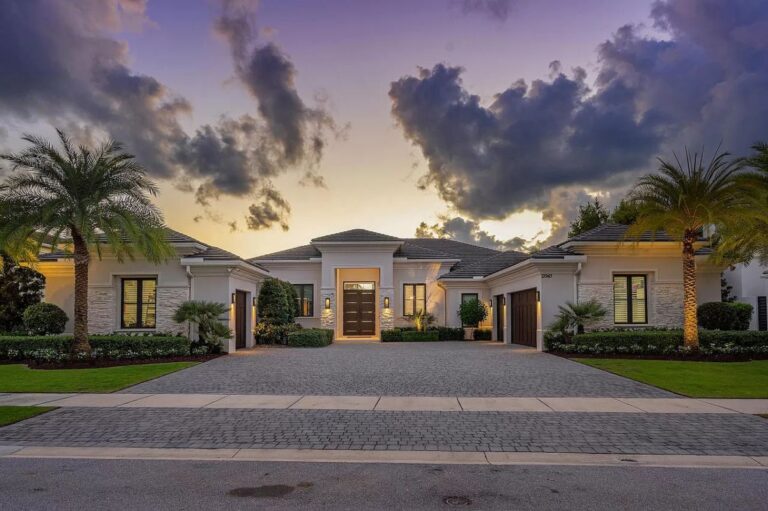Gorgeous Waterfront Home in Palm Beach for Sale at $5,700,000