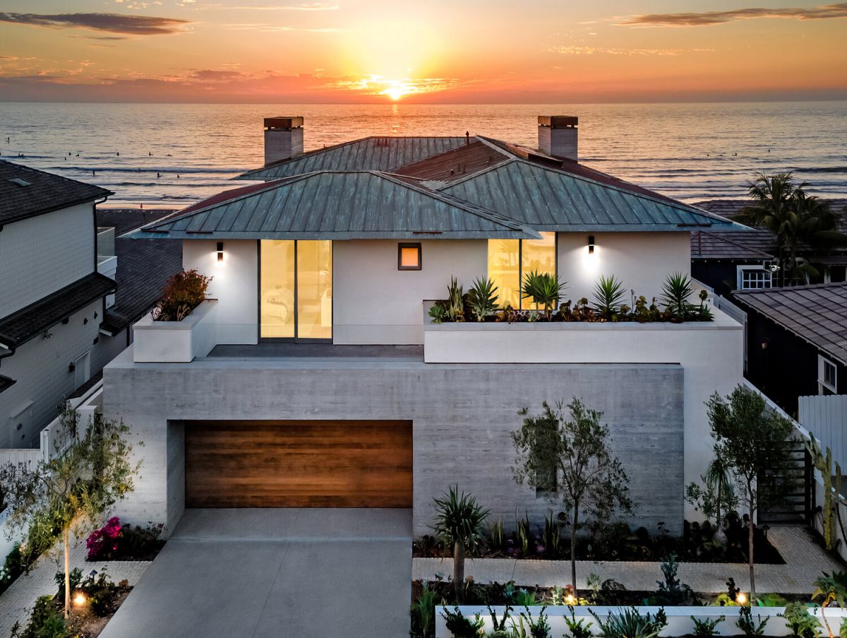 26,900,000 La Jolla Home for Sale offers Luxurious Beachfront Living