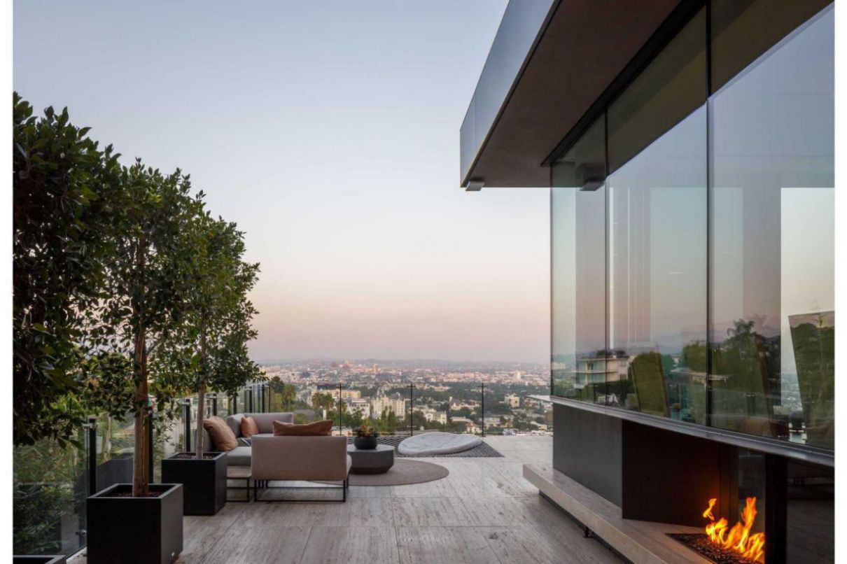 Magnificent-8.995-Million-Hollywood-Hills-Home-for-Sale-in-Los-Angeles-14