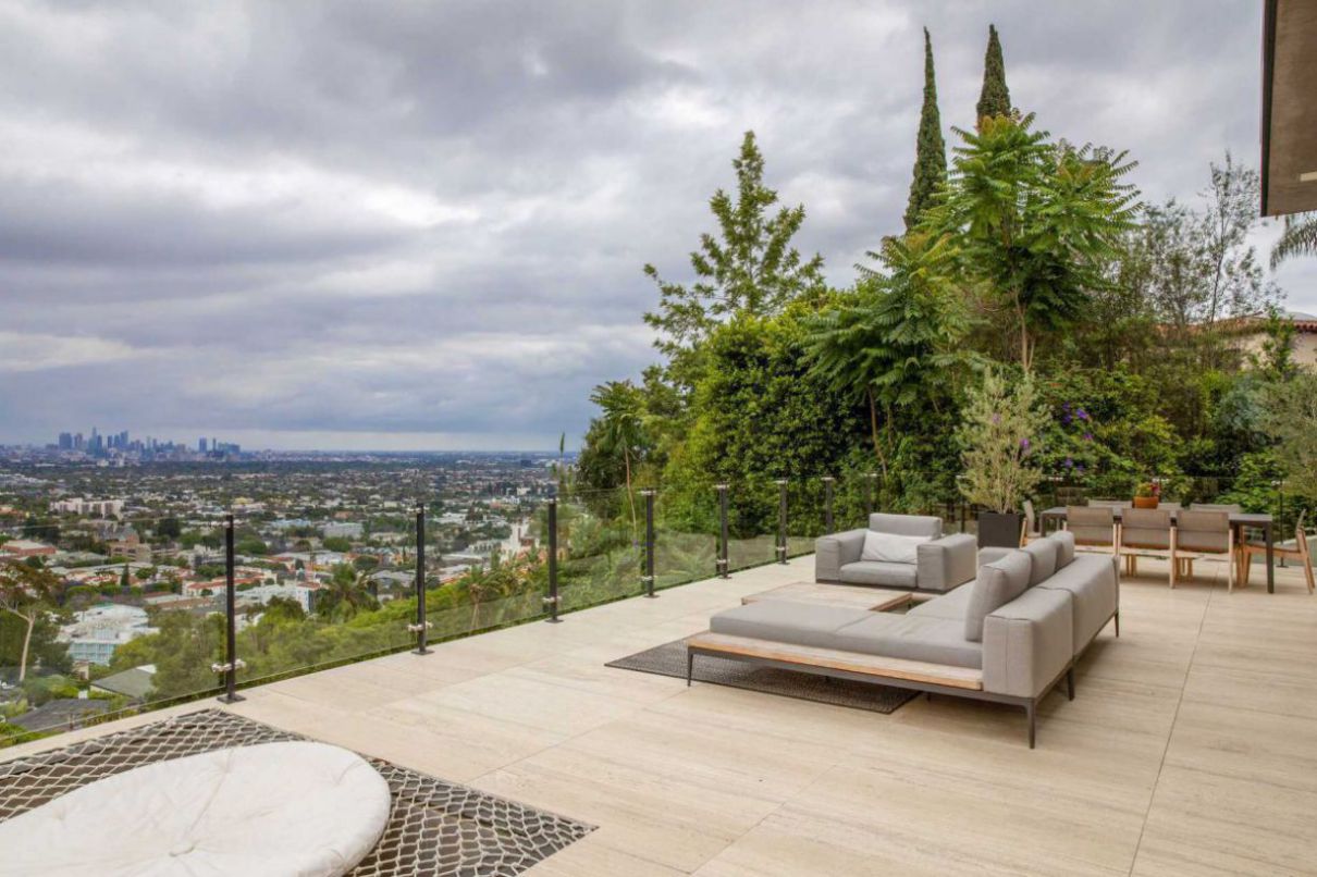 Magnificent-8.995-Million-Hollywood-Hills-Home-for-Sale-in-Los-Angeles-18