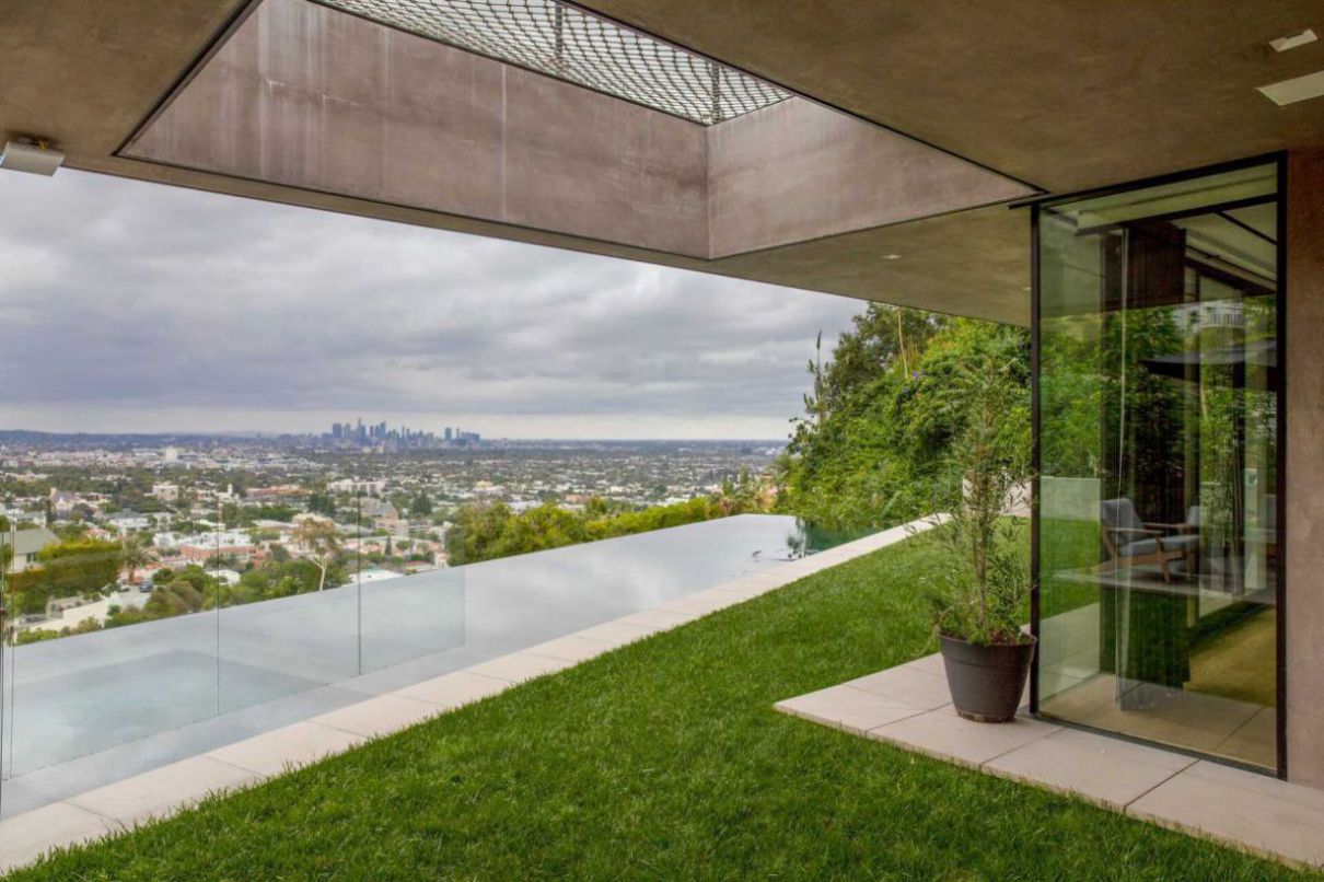 Magnificent-8.995-Million-Hollywood-Hills-Home-for-Sale-in-Los-Angeles-6