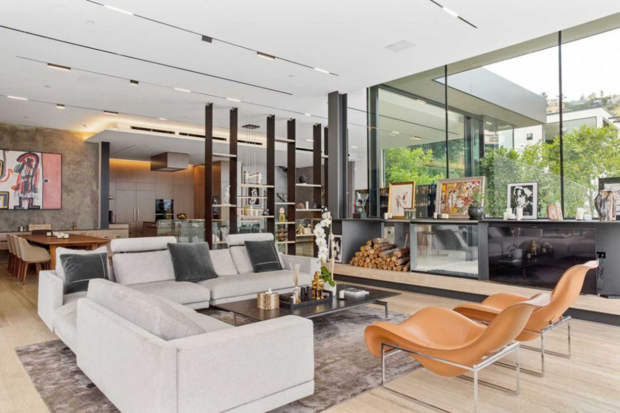 Magnificent-8.995-Million-Hollywood-Hills-Home-for-Sale-in-Los-Angeles-8