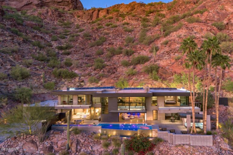 Magnificent Contemporary Glass Home in Phoenix for Sale at $5,995,000