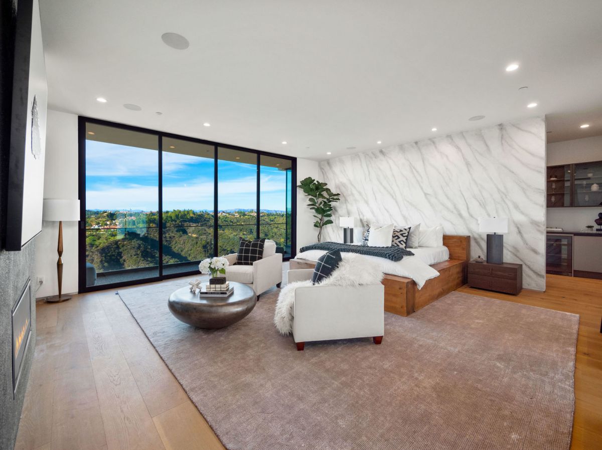 Magnificent-Modern-Home-for-Sale-in-Bel-Air-Los-Angeles-19