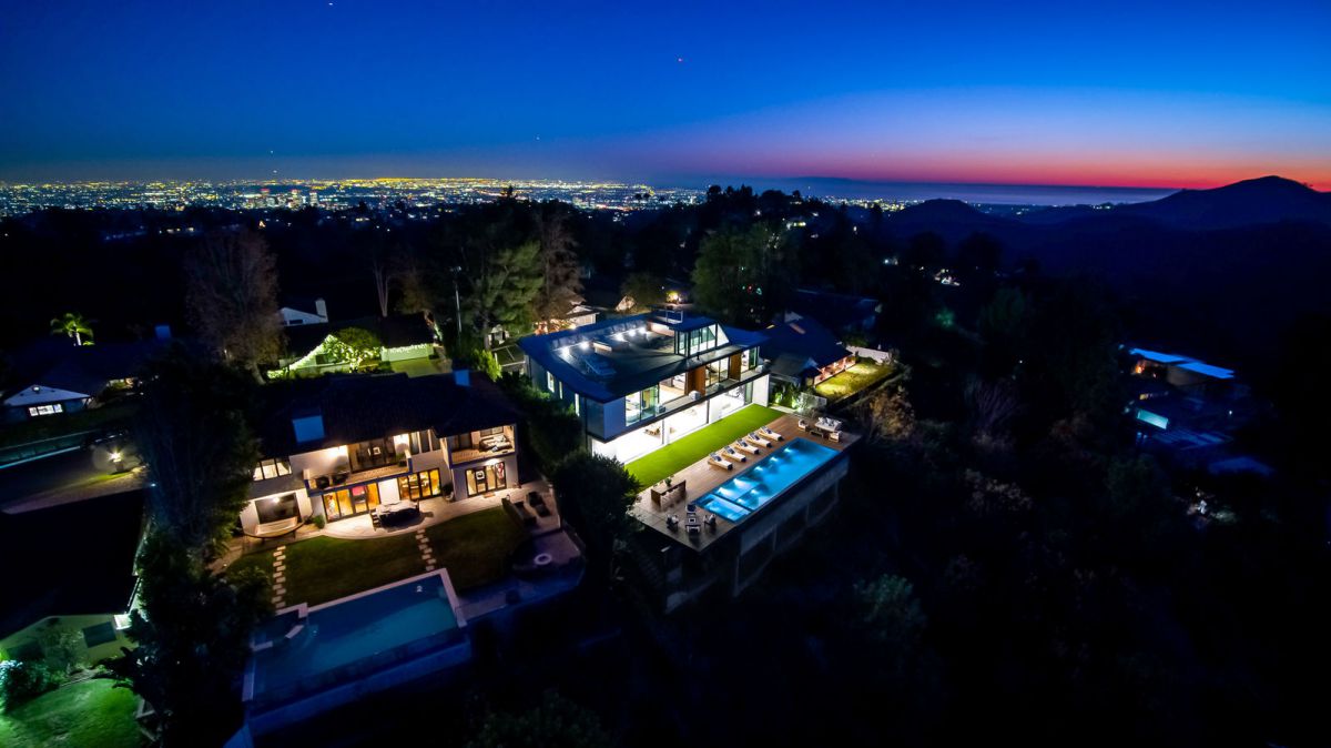 Magnificent-Modern-Home-for-Sale-in-Bel-Air-Los-Angeles-2