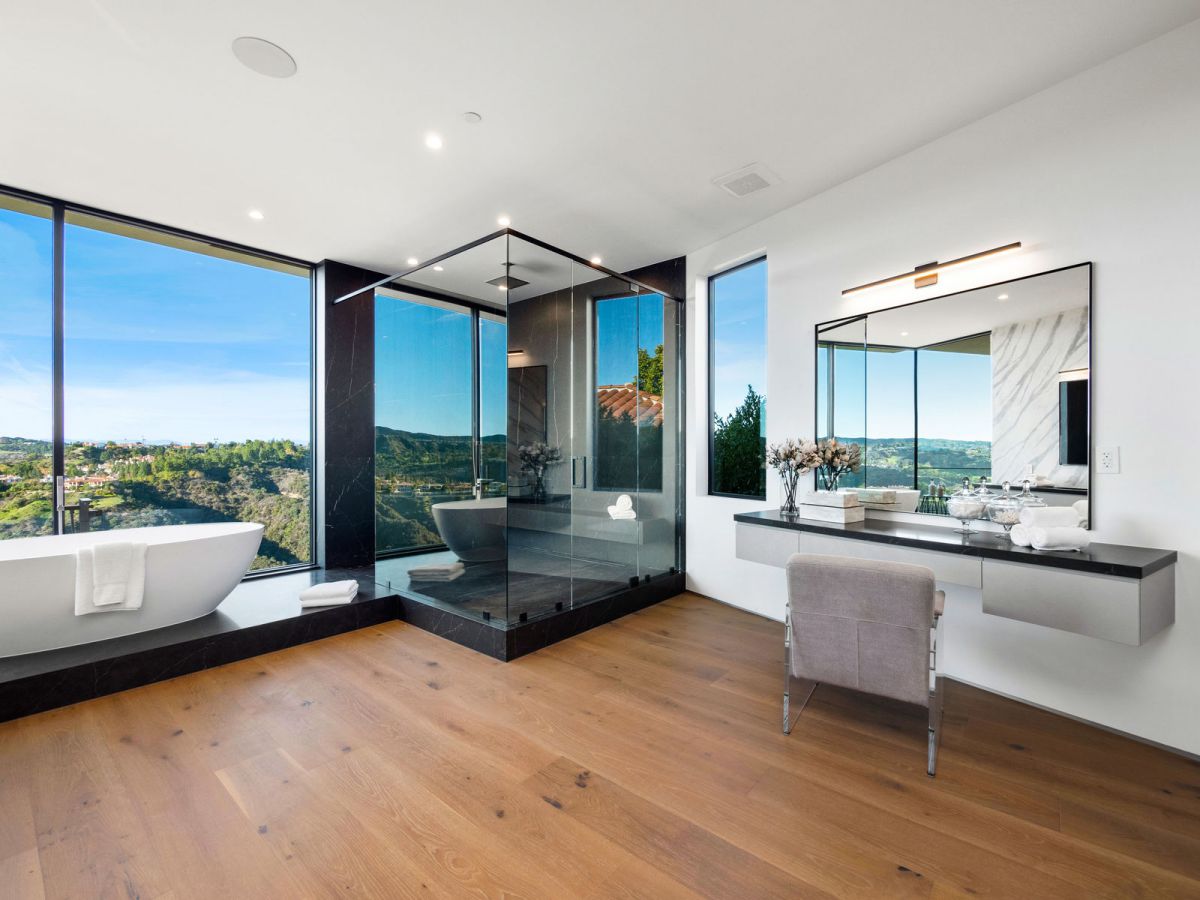 Magnificent-Modern-Home-for-Sale-in-Bel-Air-Los-Angeles-44