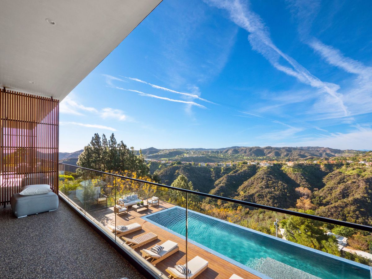 Magnificent-Modern-Home-for-Sale-in-Bel-Air-Los-Angeles-45-1