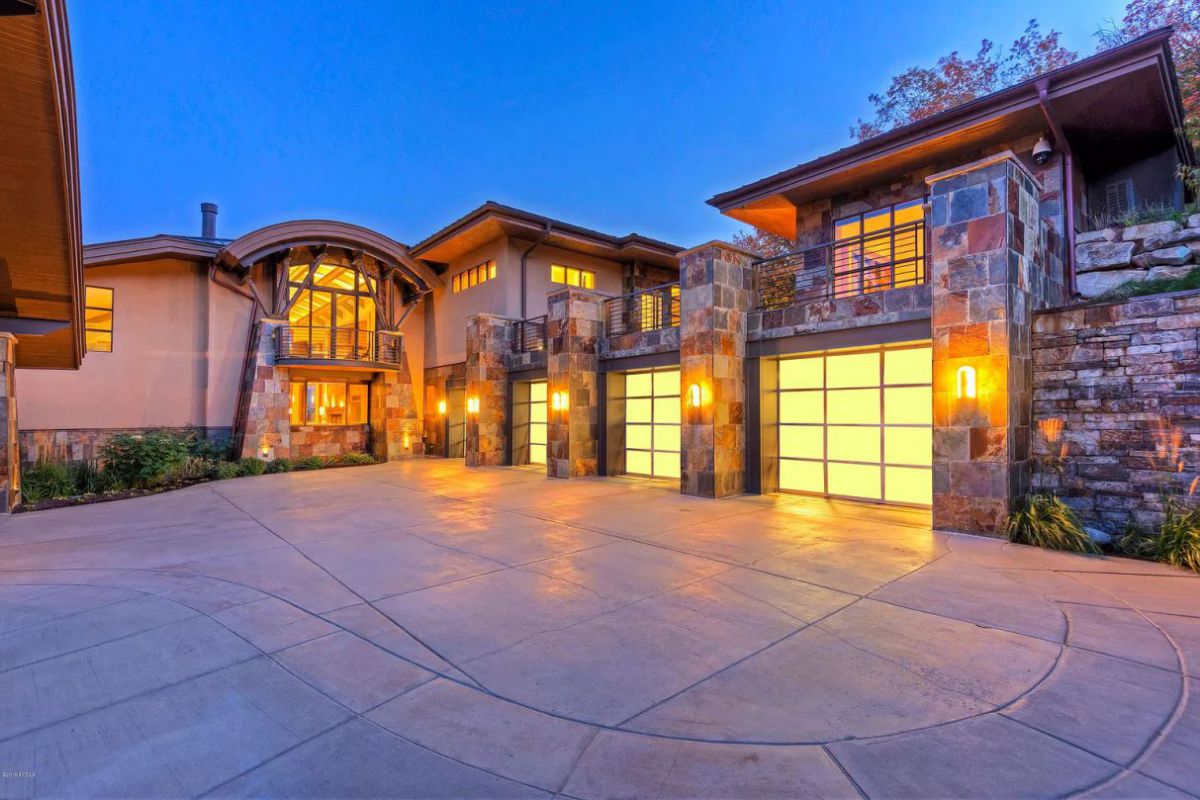 Modern-Elegance-in-A-7.5-Million-Home-for-Sale-in-Utah-1