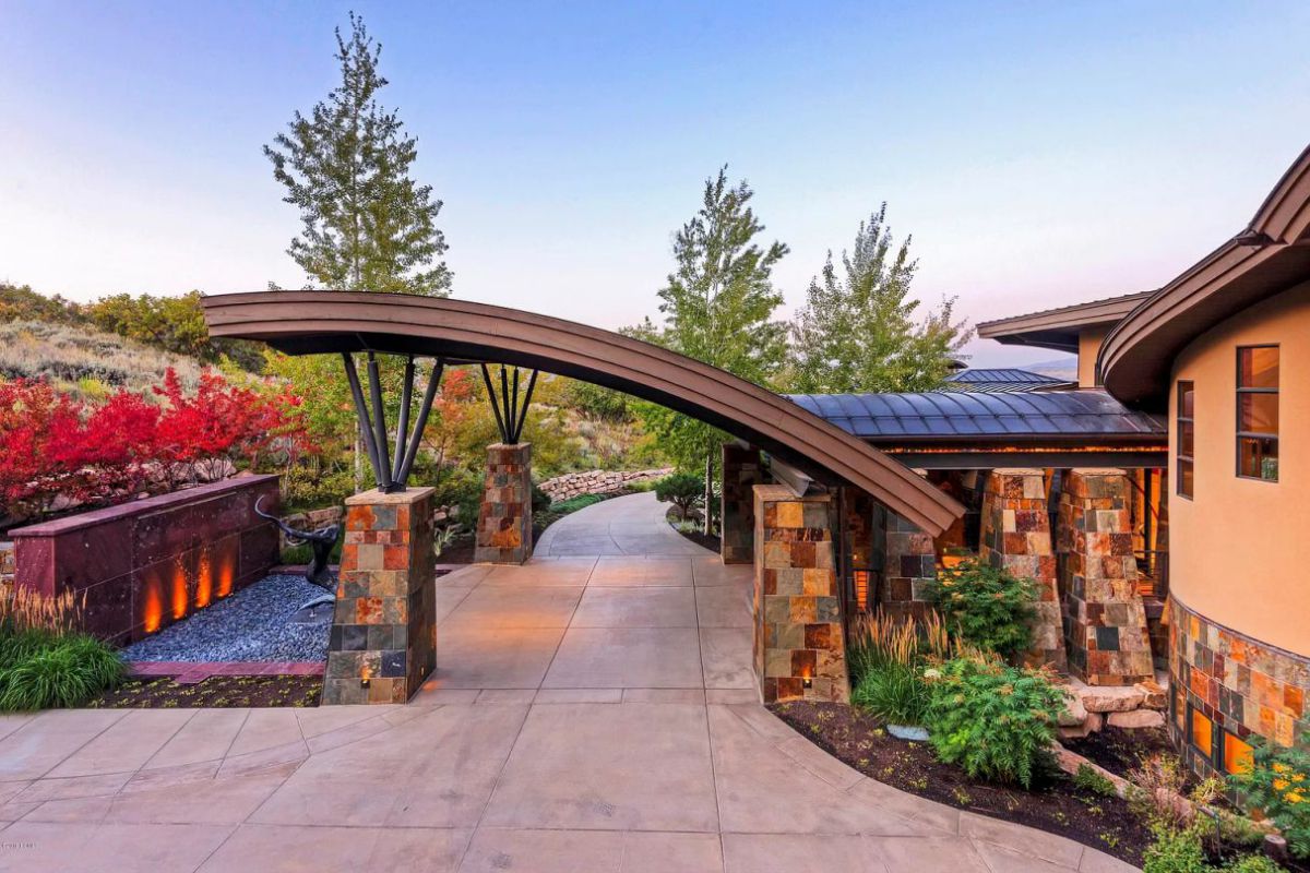 Modern-Elegance-in-A-7.5-Million-Home-for-Sale-in-Utah-13