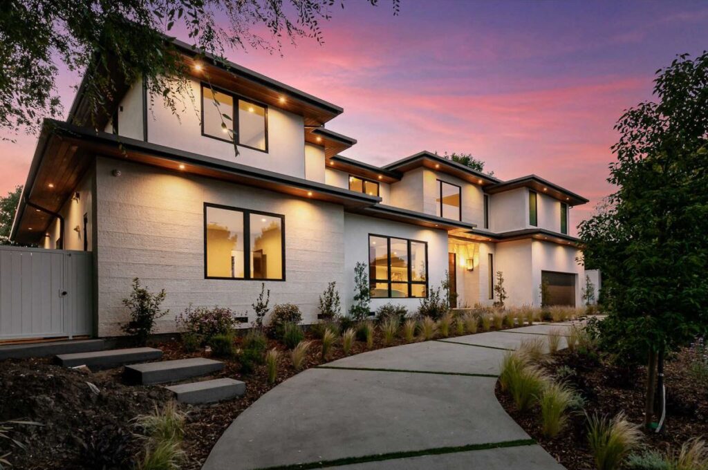 Modern Transitional Home for Sale in Pacific Palisades 