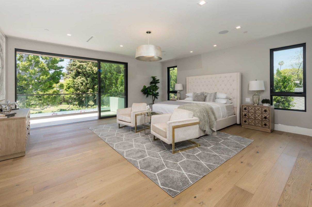 Modern-Transitional-Home-for-Sale-in-Pacific-Palisades-30