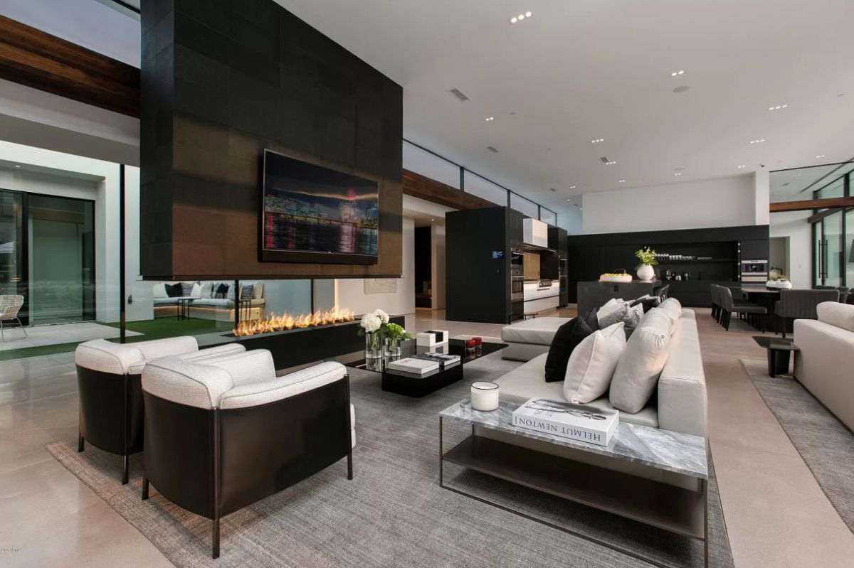 New-Contemporary-Home-in-Paradise-Valley-for-Rent-29