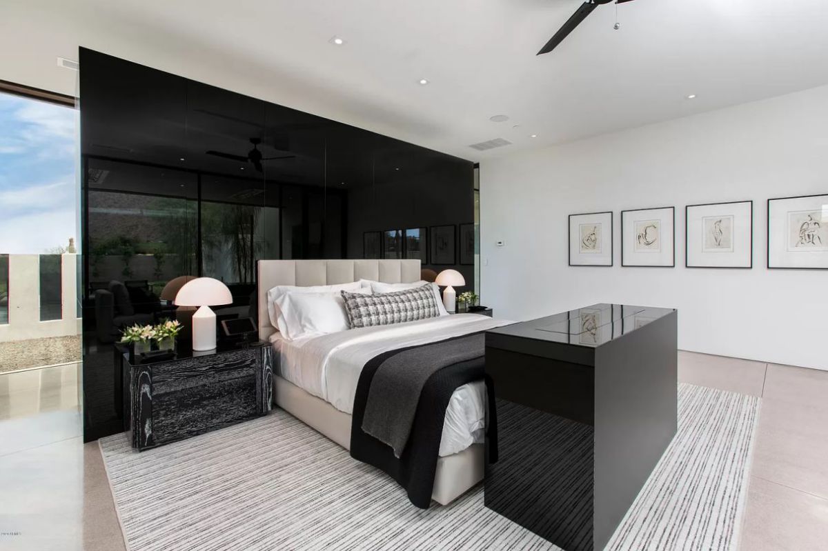 New-Contemporary-Home-in-Paradise-Valley-for-Rent-30