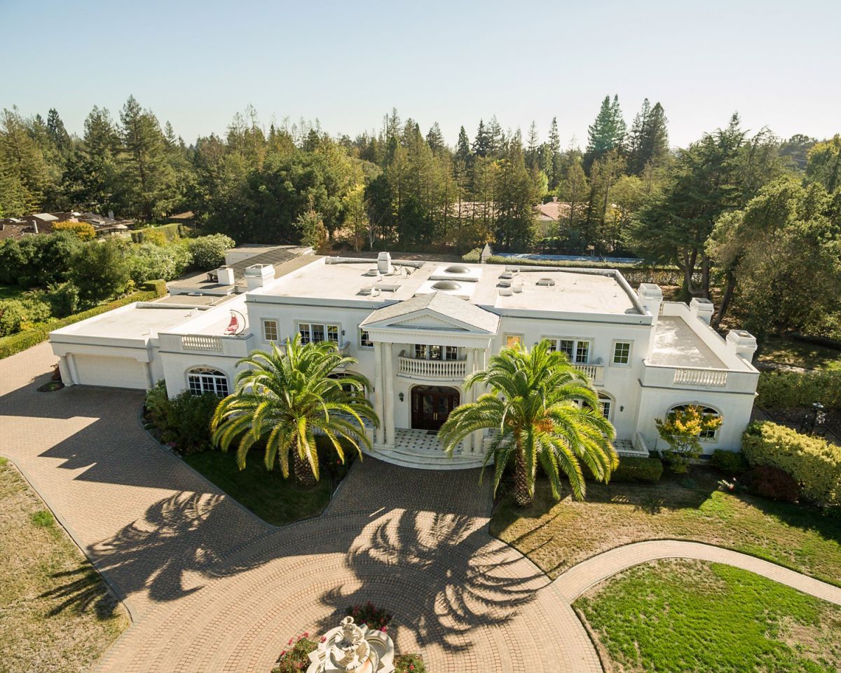 Stunning-Atherton-Home-for-Sale-16800000-offers-Finest-Craftsmanship-3