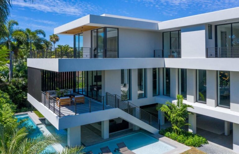 $5.649 Million Superbly Modern Smart Home for Sale in Miami, Florida