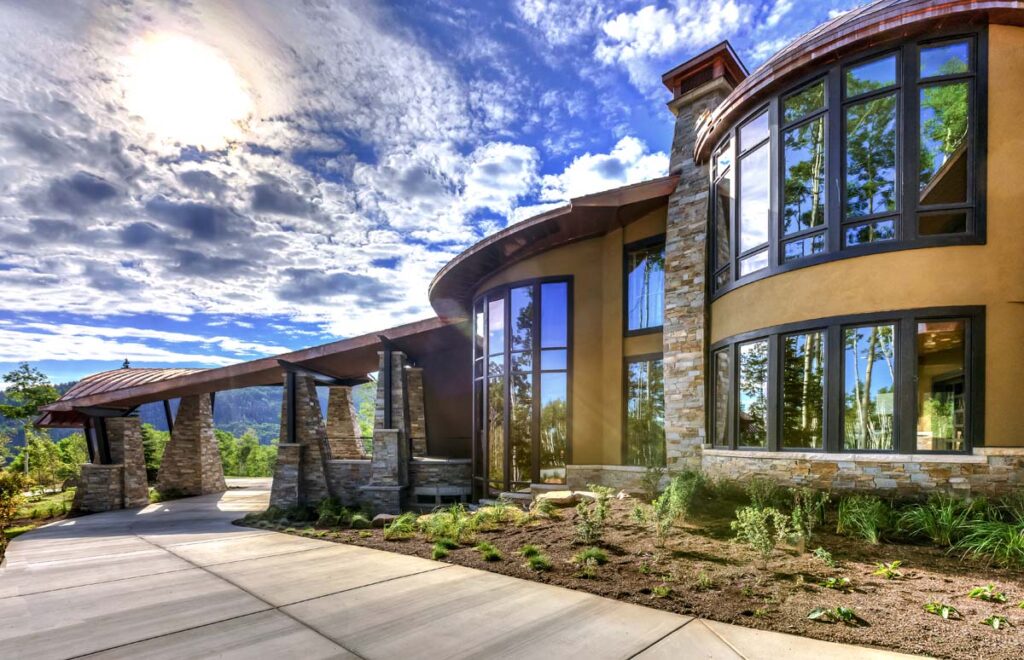 Utah Mountain Home Design by Upwall Design Architects
