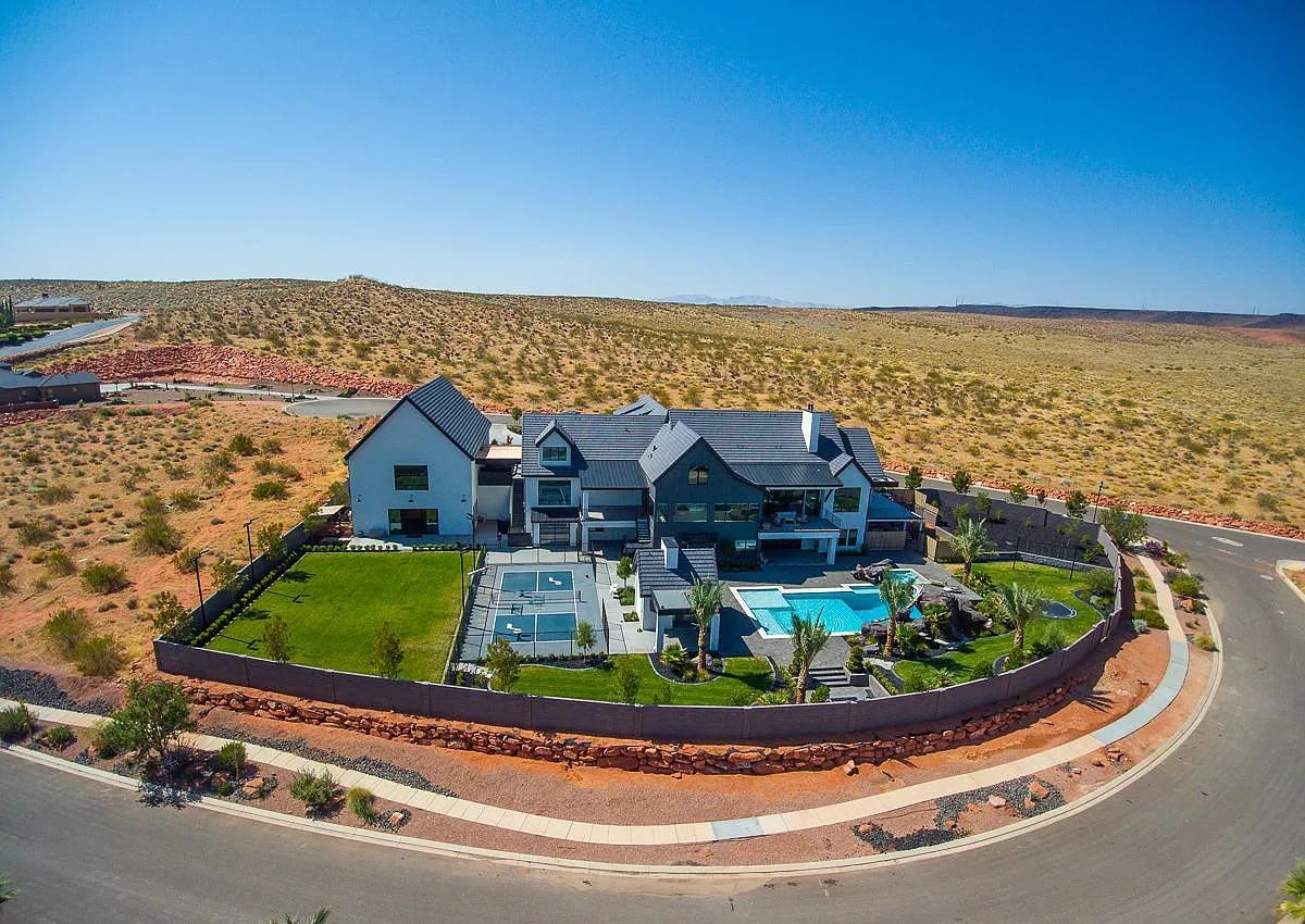 Utah-Mountain-Sweeping-Views-Home-for-Sale-in-St-George-1