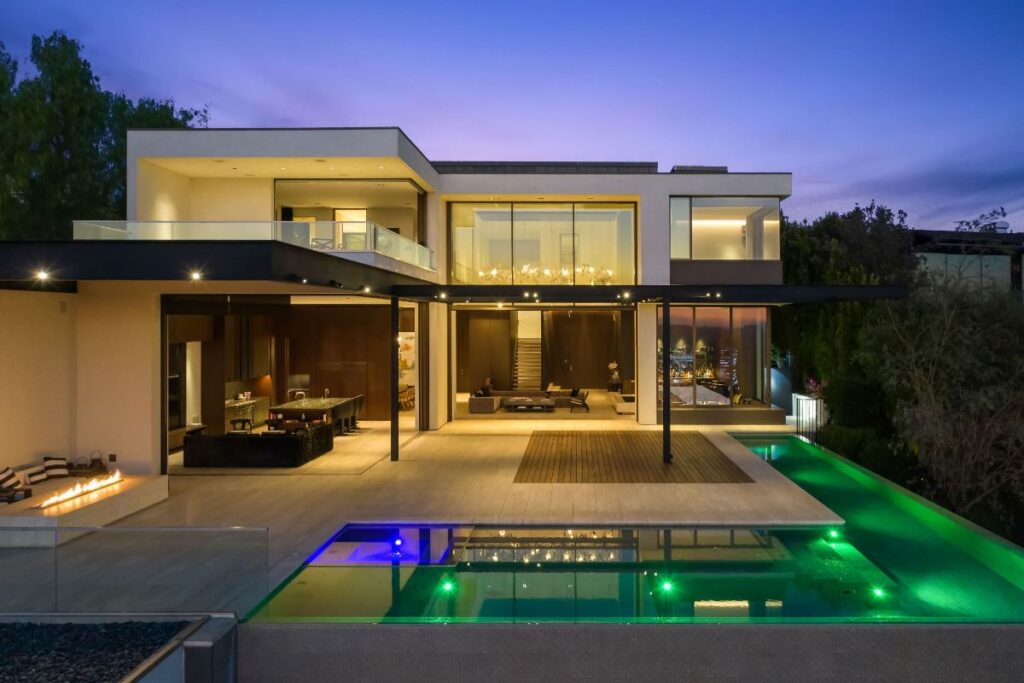 A $29,500,000 Los Angeles Home offers the Pinnacle of Luxury Living