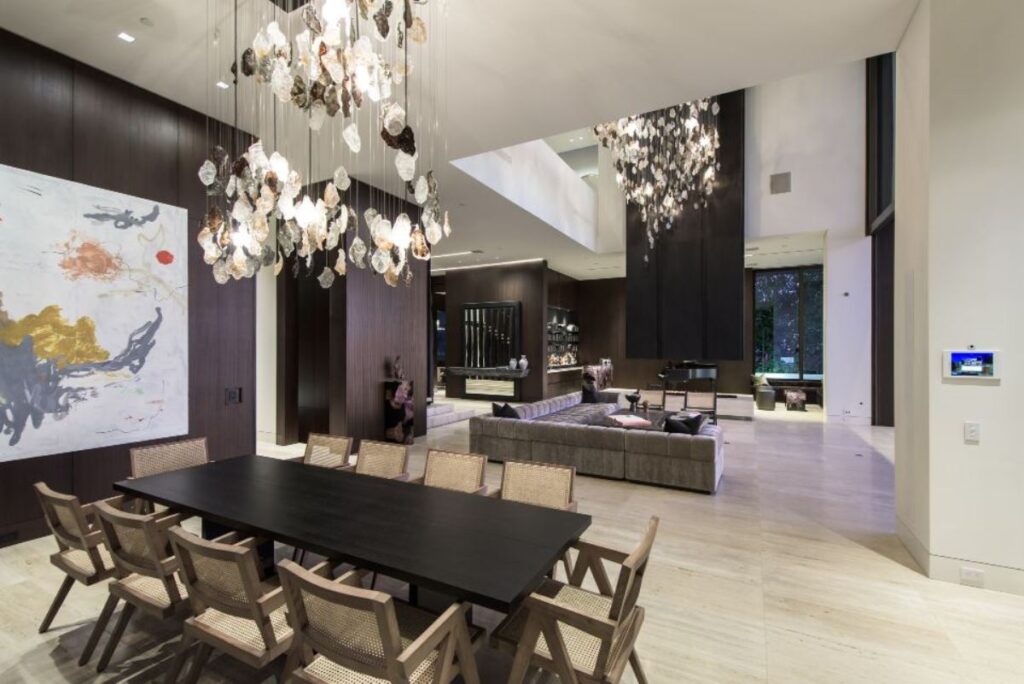 A $29,500,000 Los Angeles Home offers the Pinnacle of Luxury Living