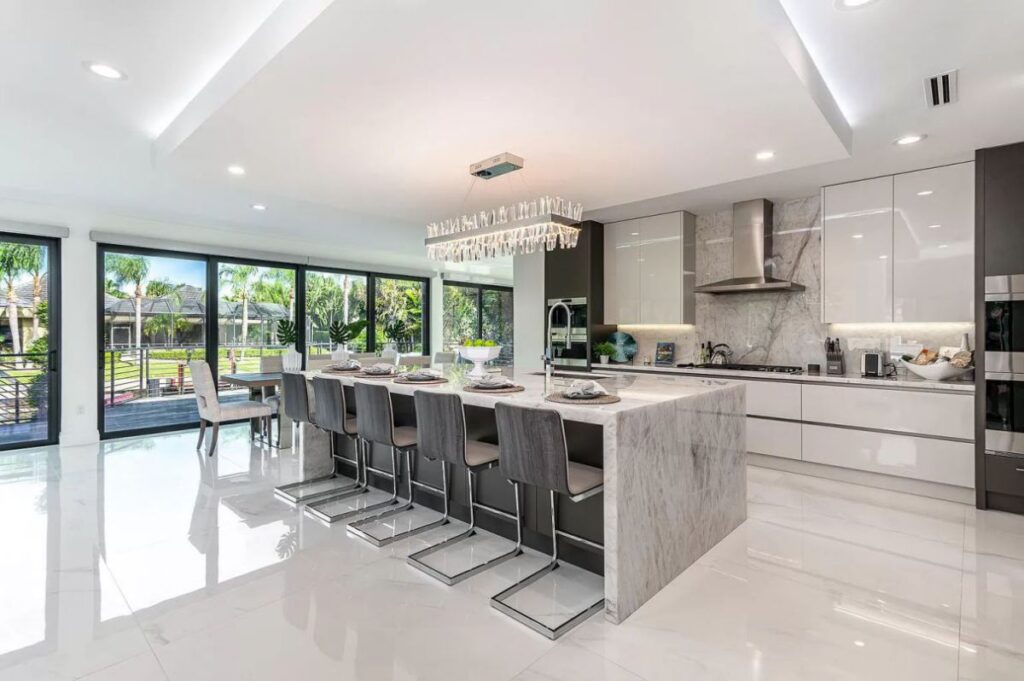 Impeccable 5 Bedroom Home in Boca Raton on Market