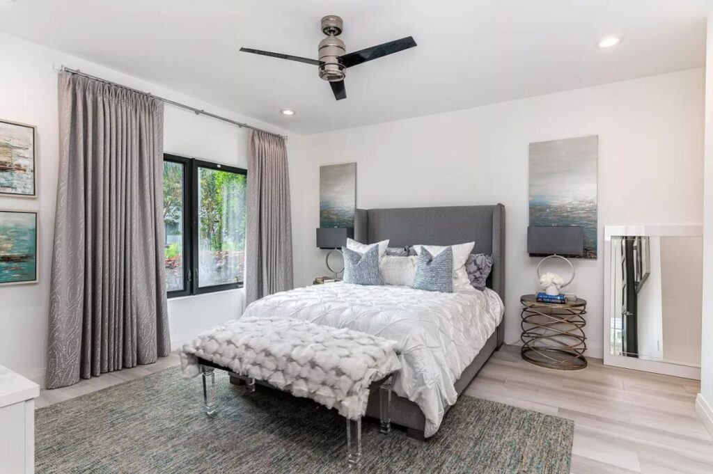Impeccable 5 Bedroom Home in Boca Raton on Market
