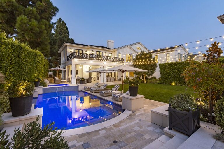 A $8,495,000 Traditional Custom Home for Sale in Newport Beach