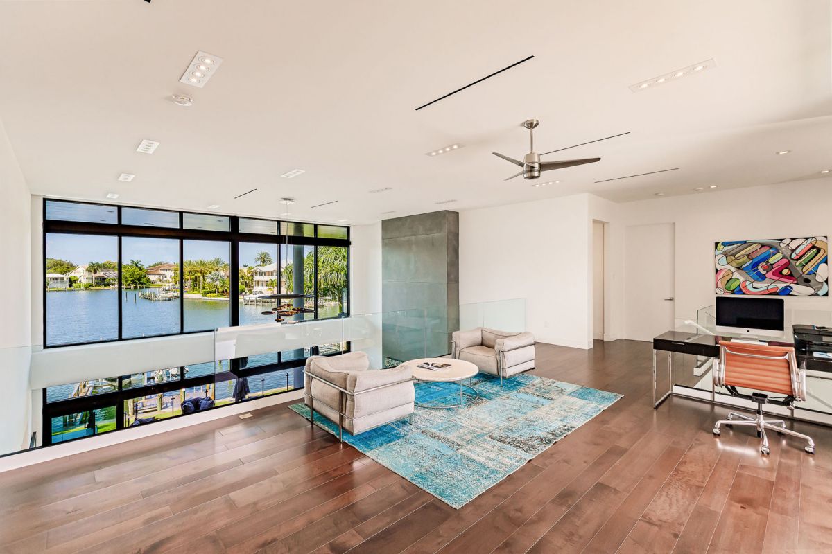 A-Contemporary-Waterfront-Home-for-Sale-in-Sarasota-at-8900000-32