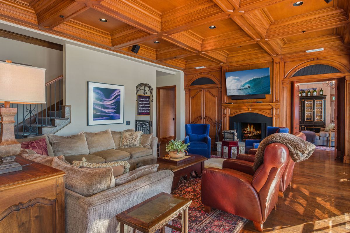 A-Fantastic-Transitional-Home-in-Pacific-Palisades-sells-for-11500000-14