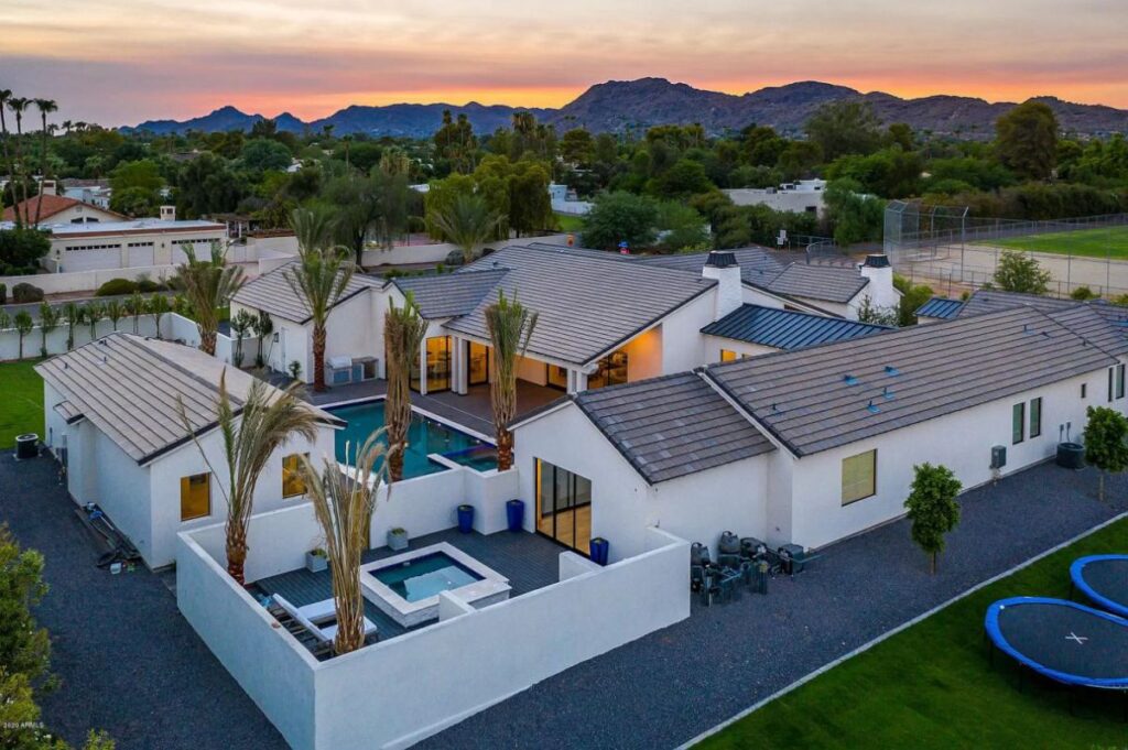 A Meticulously Crafted Home for Sale in Paradise Valley