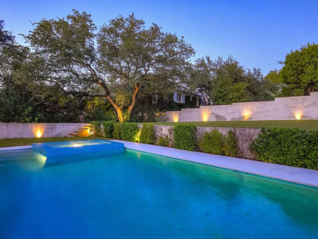 A Spectacular Architectural Home for Sale in Austin