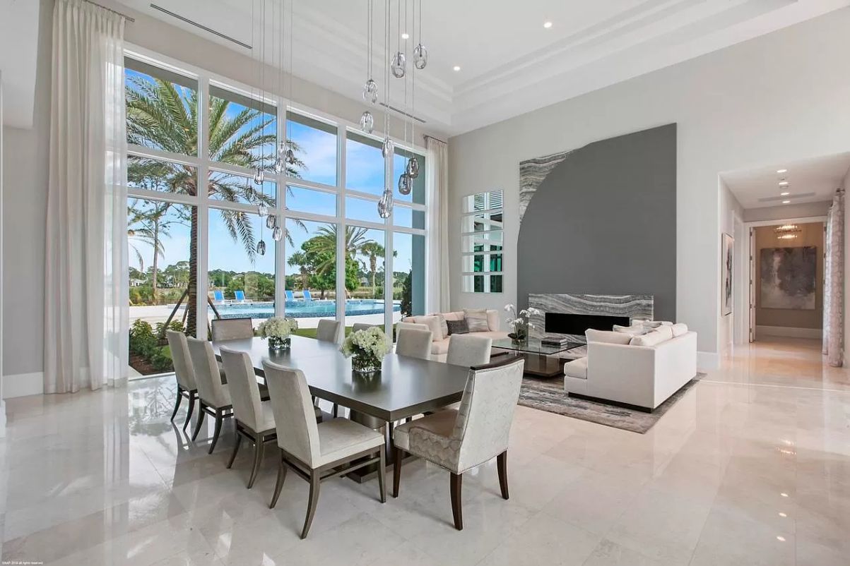 A-Spectacular-Custom-for-Sale-in-Palm-Beach-Gardens-at-8850000-18