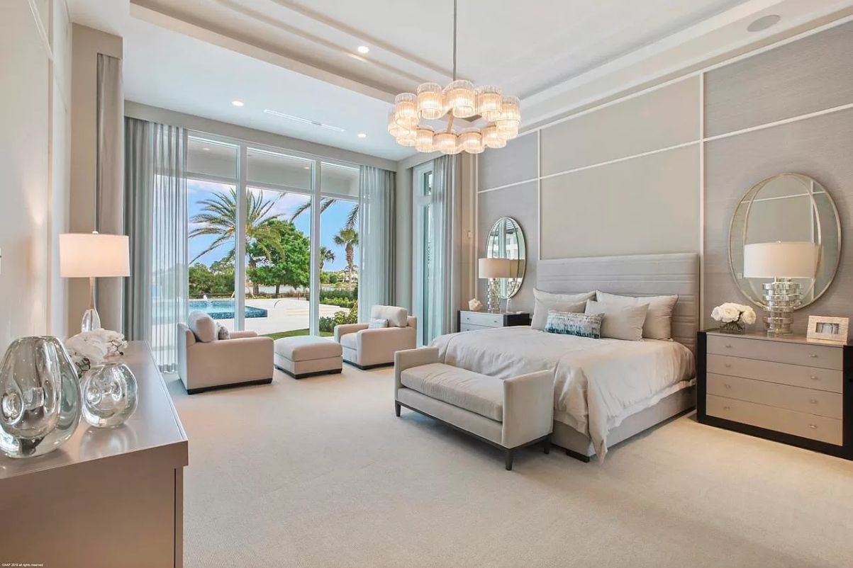 A-Spectacular-Custom-for-Sale-in-Palm-Beach-Gardens-at-8850000-26