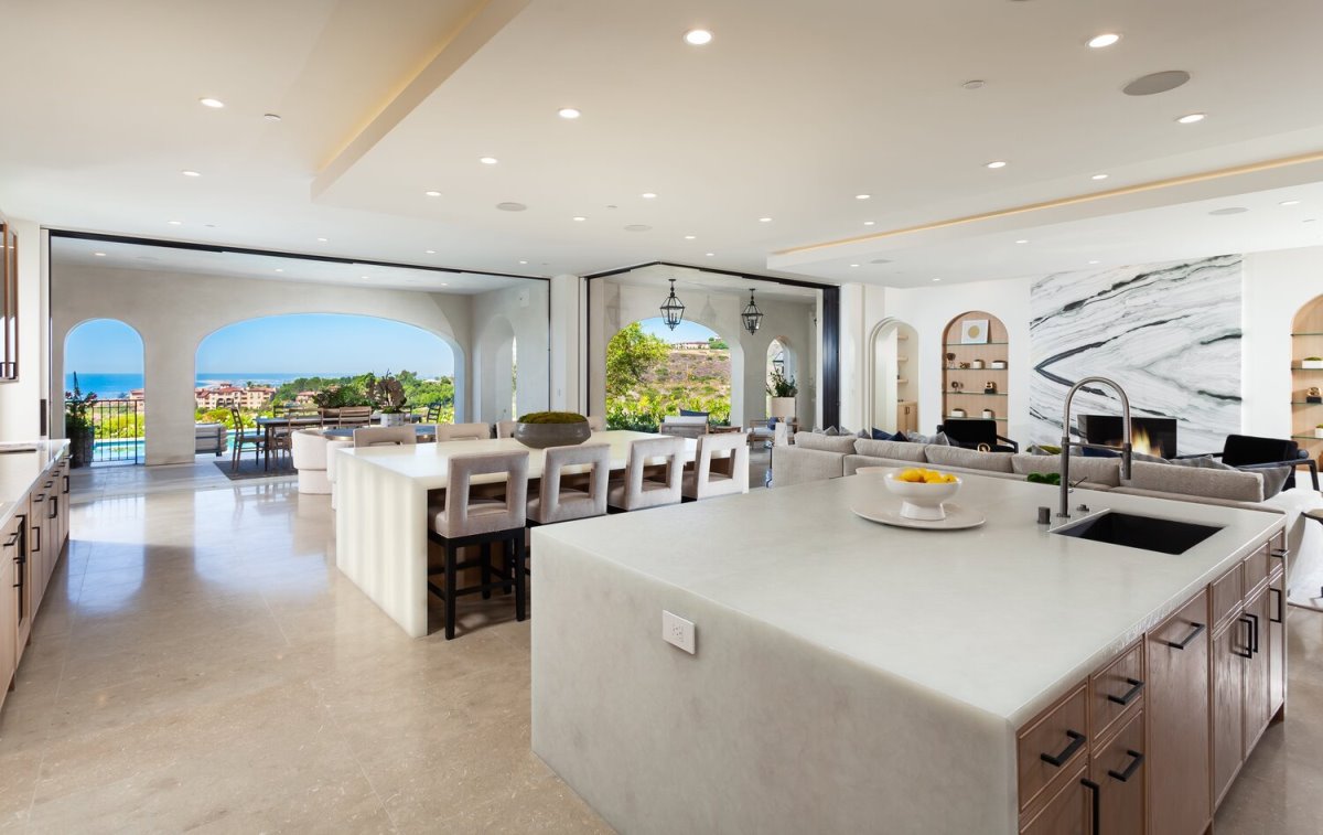 An-Extraordinary-Newport-Coast-Home-for-Sale-at-34900000-24