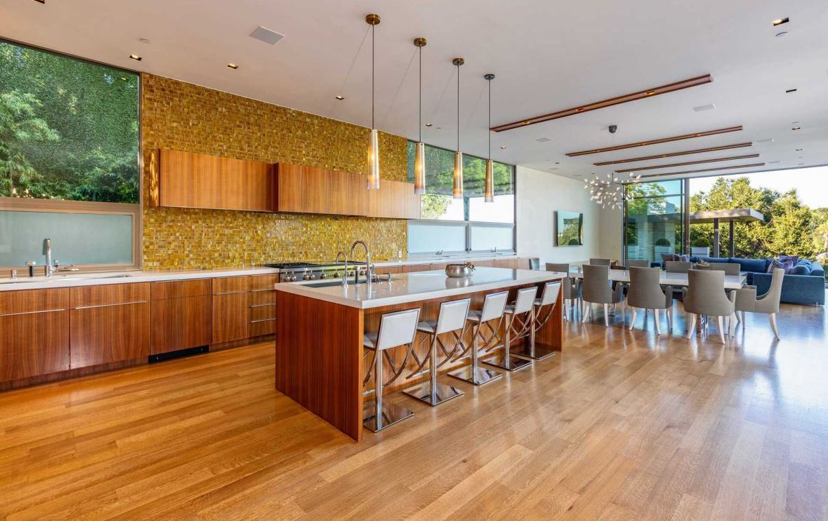 An-Impeccable-Contemporary-Home-in-Los-Angeles-Seeks-16500000-13