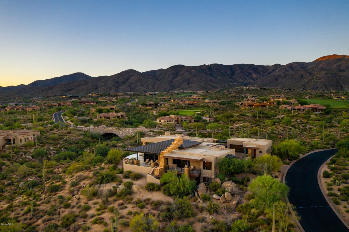 Breathtaking-Views-House-for-Sale-in-Scottsdale-Asking-3900000-34