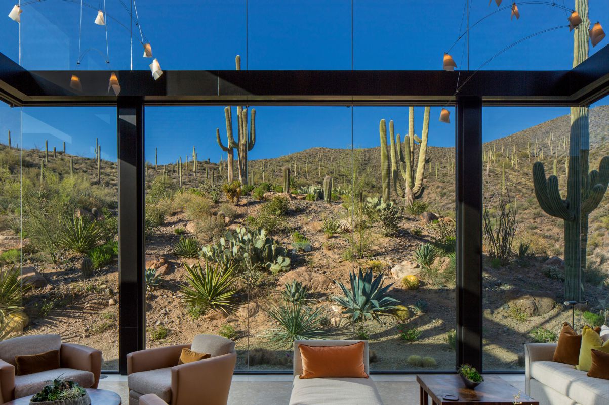 Hawks-Nest-Contemporary-Home-in-Arizona-by-Shelby-Wilson-20